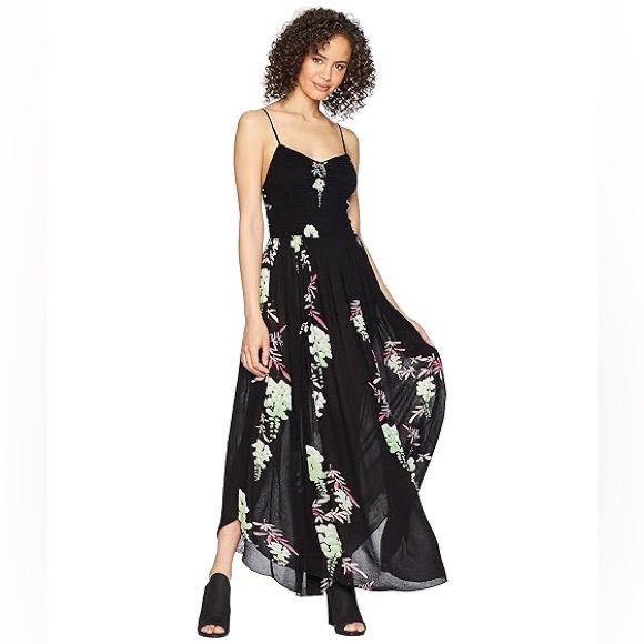 FREE PEOPLE 🖤 ‘Beau’ Floral Print Smocked Maxi Dress - Picture 7 of 16